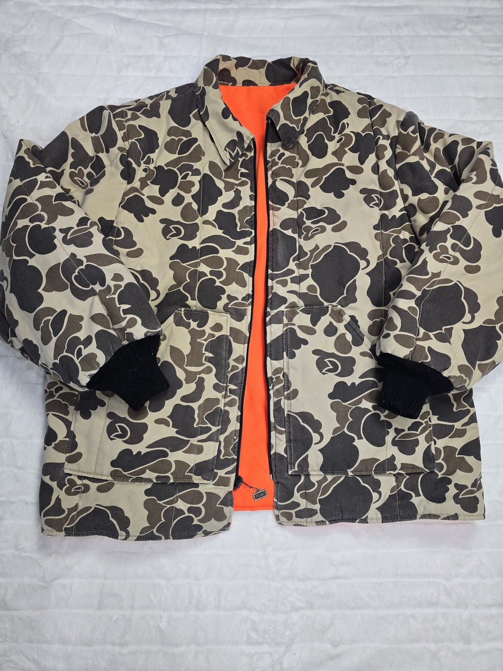 “Vintage 1990s Walls Blizzard-Pruf Reversible Camo Blaze Orange Hunting Jacket